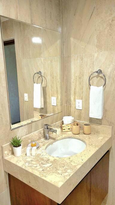Departamento Centrico Y Moderno En Cancun. Ngoại thất bức ảnh